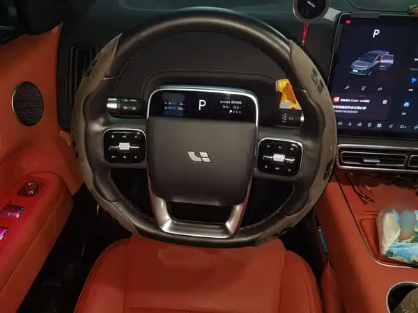 Li Auto L6 2024