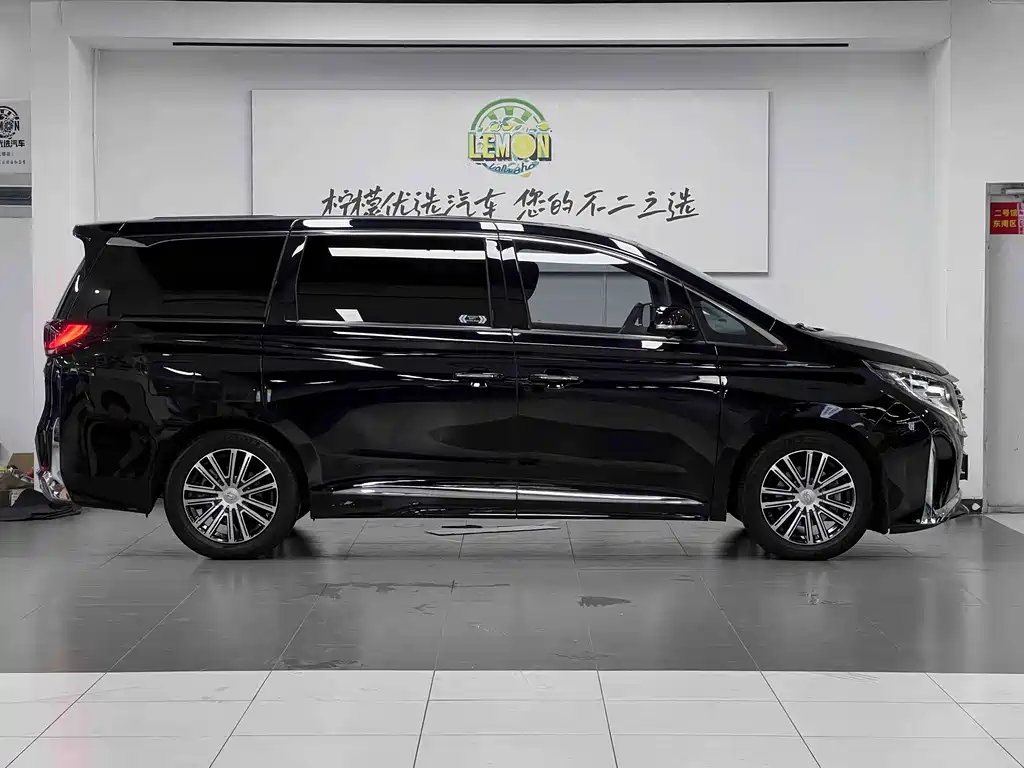 GAC Motor Trumpchi M8 2023 — фото 4