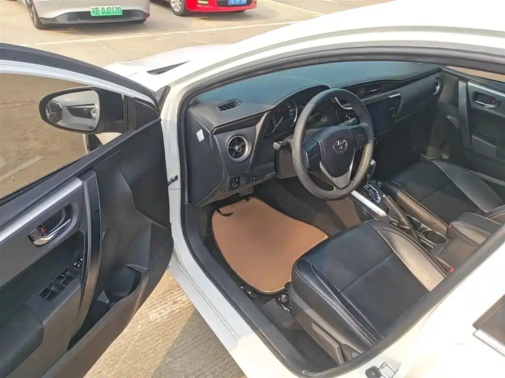 Toyota Corolla 2019 — фото 16