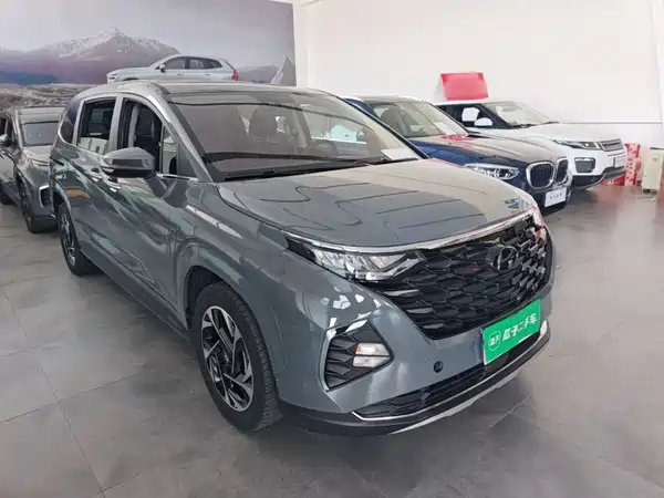 Hyundai Custin 2023