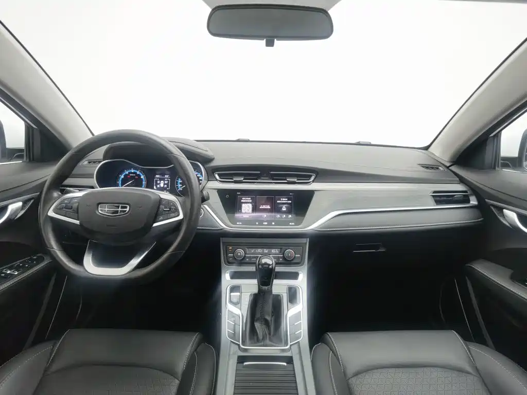 Geely Emgrand 2021