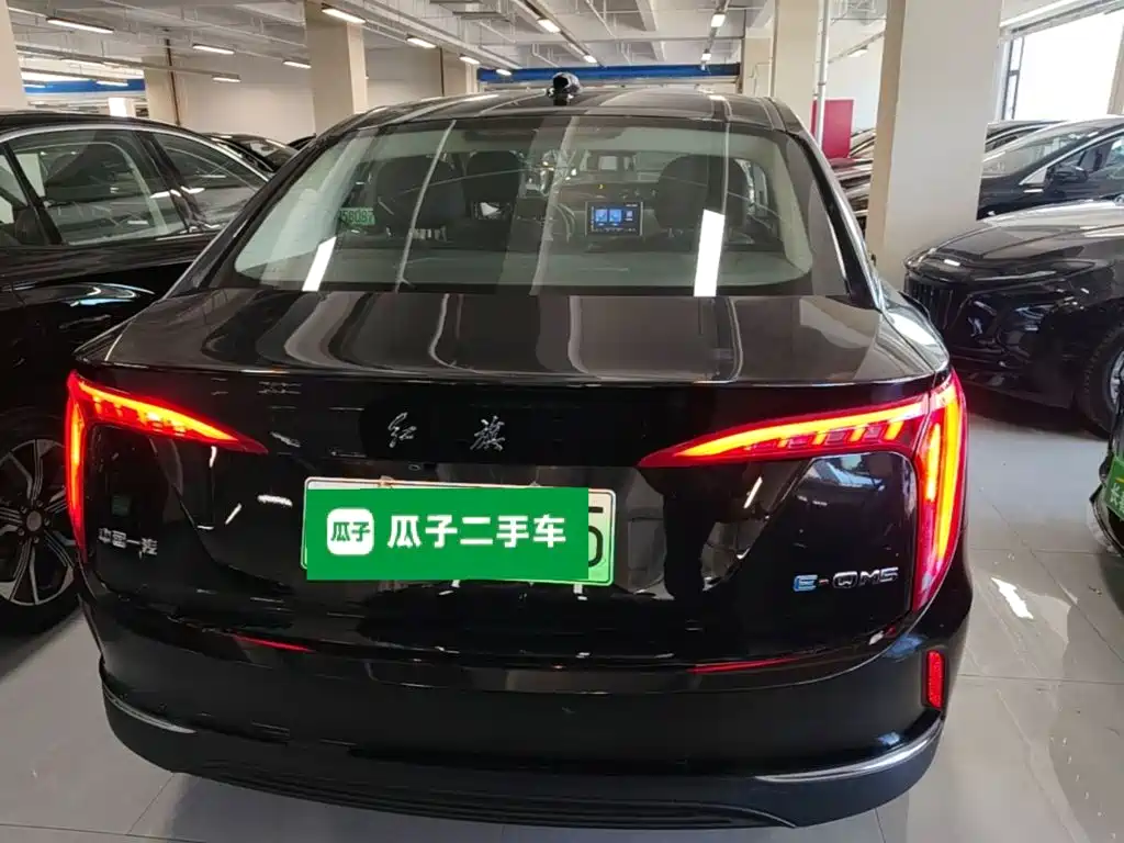 Hongqi E-QM5 2023 — фото 4