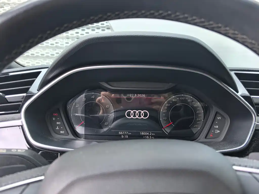 Audi Q3 Sportback 2023 — фото 14
