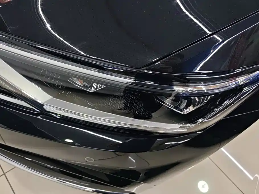 Volkswagen Magotan 2025