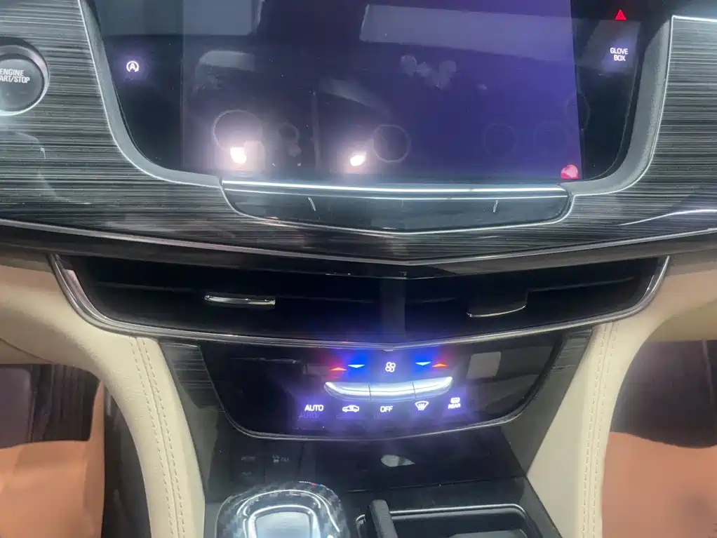 Cadillac CT6 2019 — фото 9