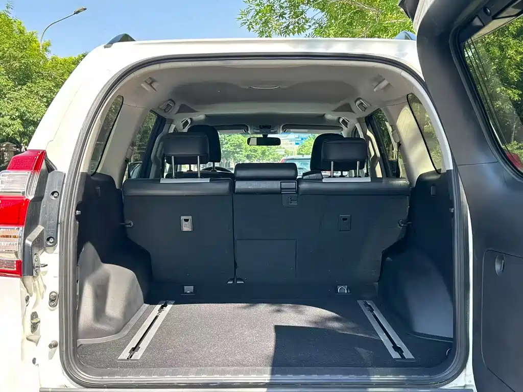Toyota Prado 2015 — фото 20