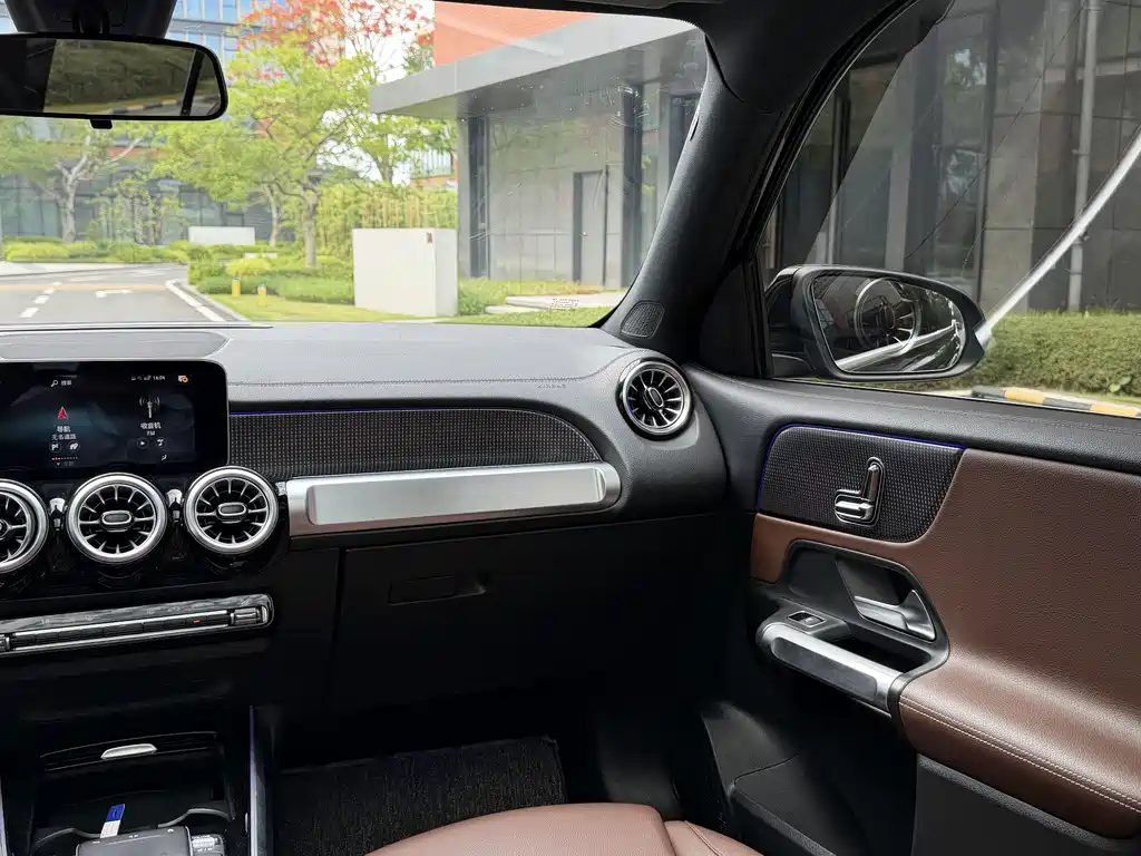 Mercedes-Benz GLB 2021 — фото 15