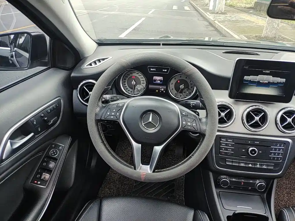 Mercedes-Benz GLA 2017