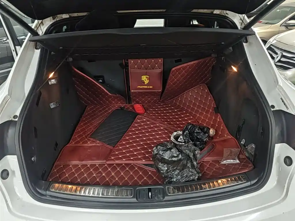 Porsche Macan 2018 — фото 19