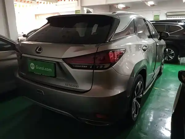 Lexus RX 2020