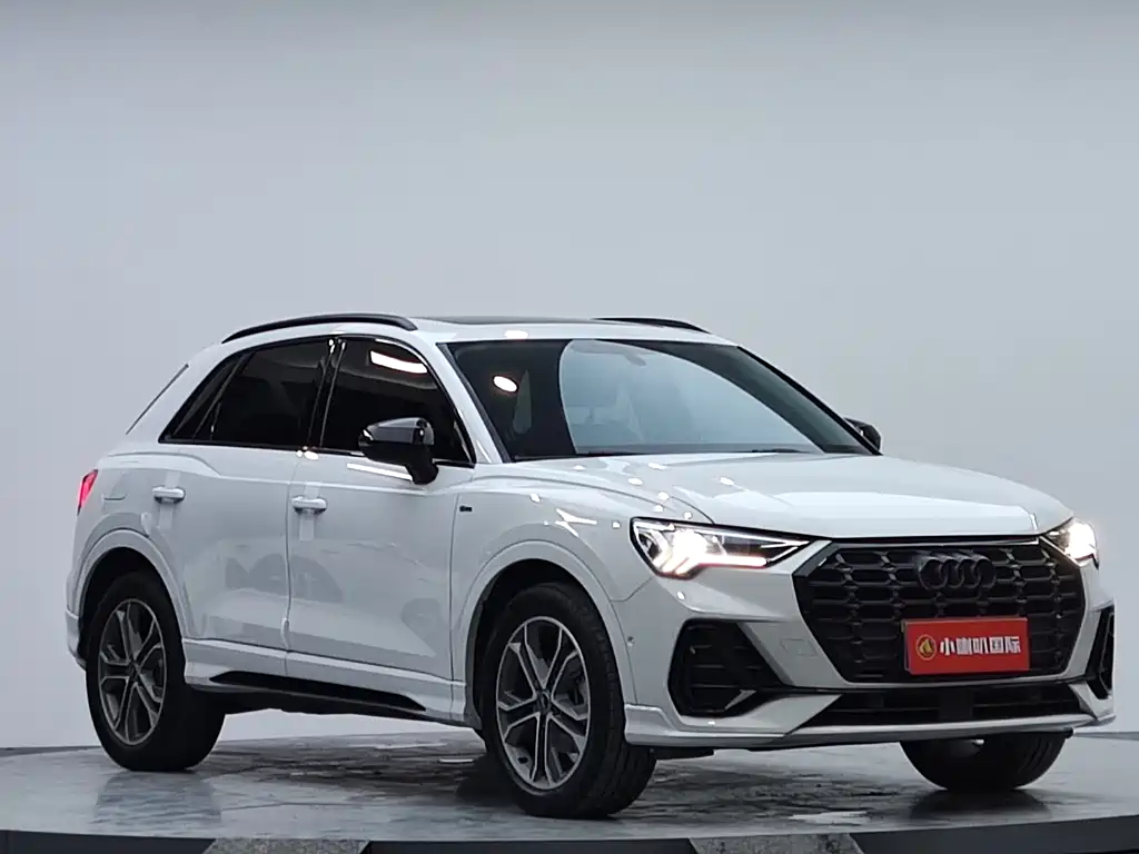 Audi Q3 2022 — фото 4