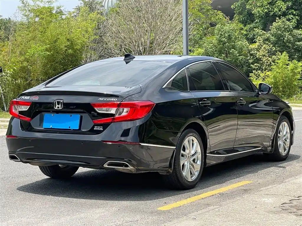 Honda Accord 2019 — фото 22