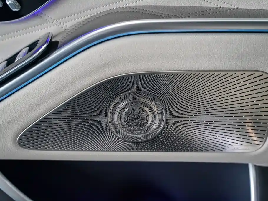 Mercedes-Benz Maybach S-Class 2023 — фото 10
