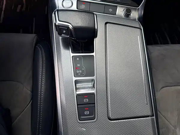 Audi A6L 2020