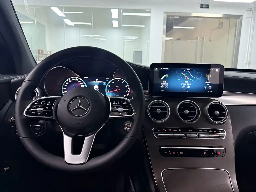 Mercedes-Benz GLC 2020 — фото 17