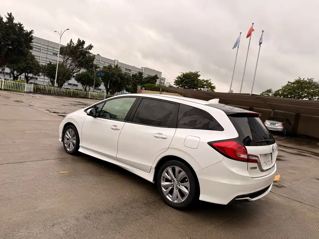 Honda Jade 2017 — фото 4