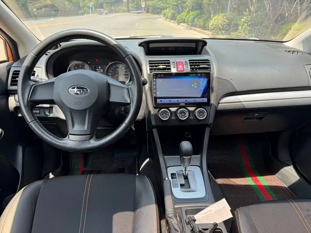 Subaru XV 2012 — фото 10