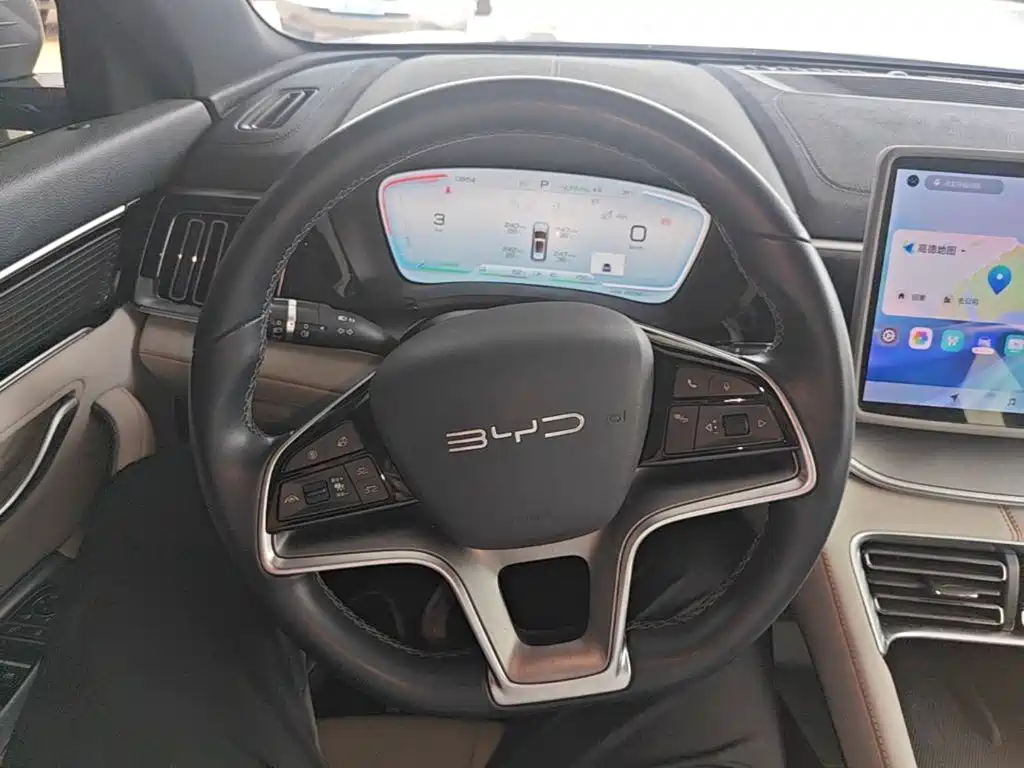 BYD Song PLUS New Energy 2023 — фото 11