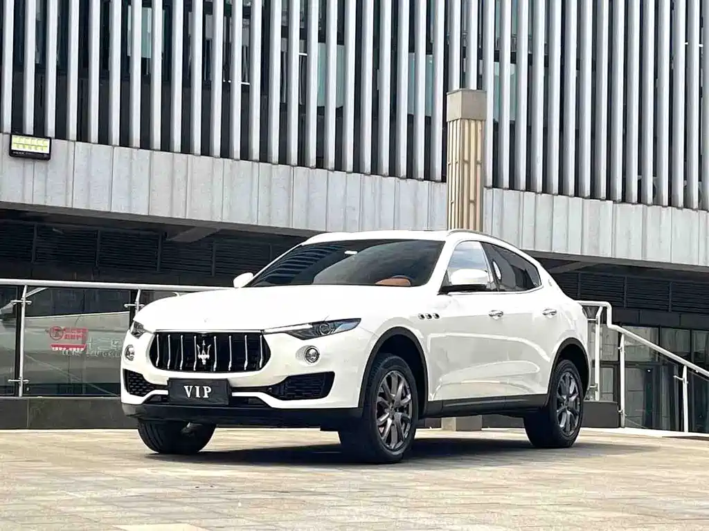 Maserati Levante 2021 — фото 1