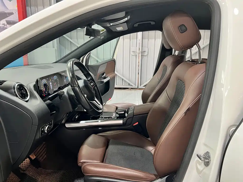 Mercedes-Benz B-Class 2020 — фото 4