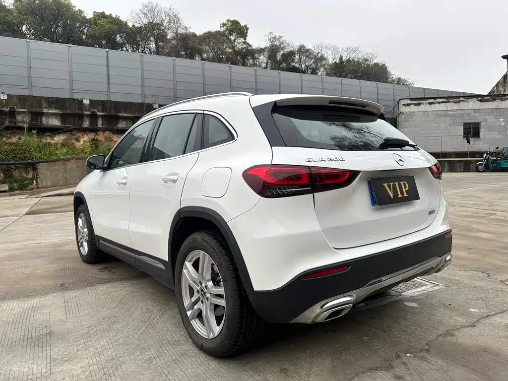 Mercedes-Benz GLA 2023 — фото 7