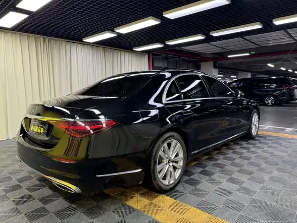 Mercedes-Benz S-Class 2023