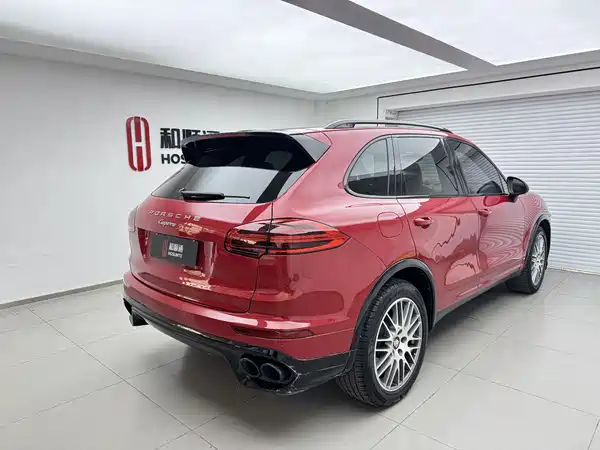 Porsche Cayenne 2011