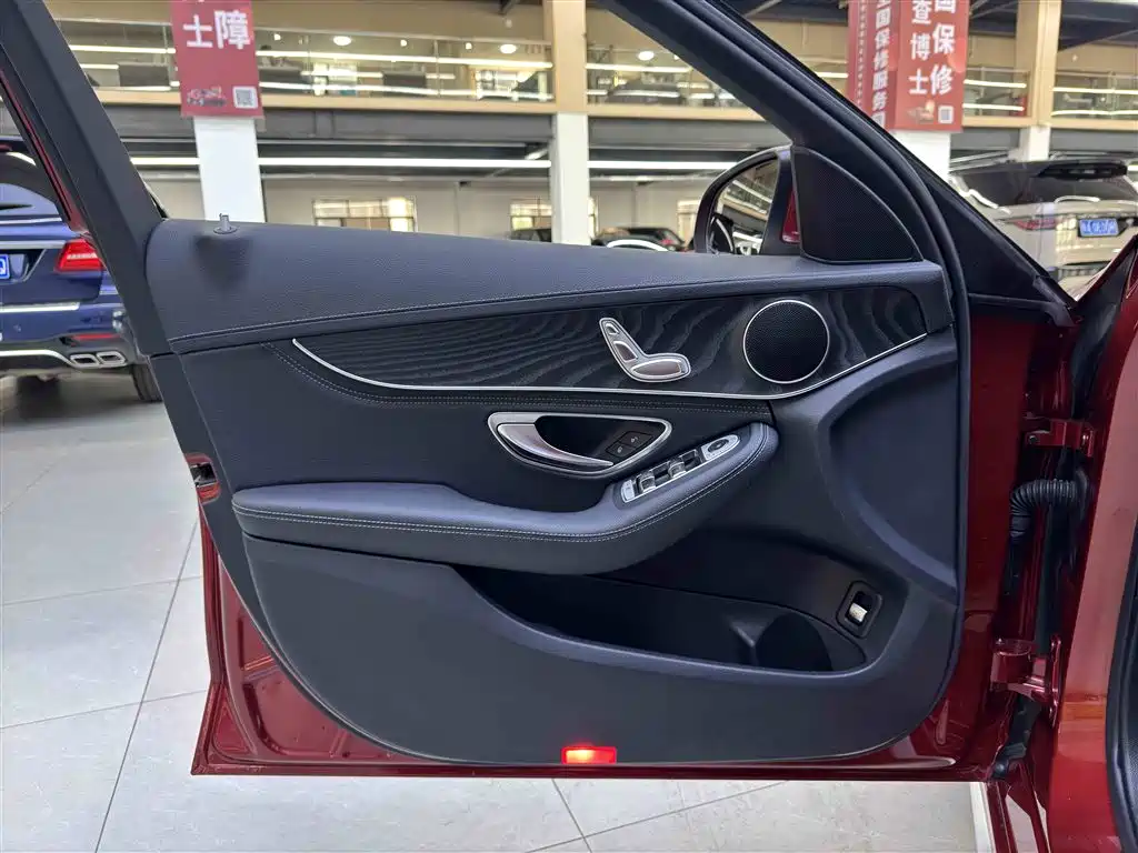 Mercedes-Benz C-Class 2018 — фото 15