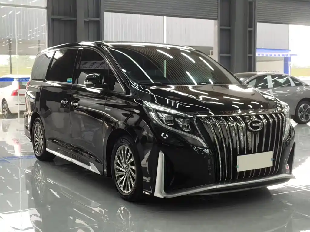 GAC Motor Trumpchi M8 2022 — фото 3