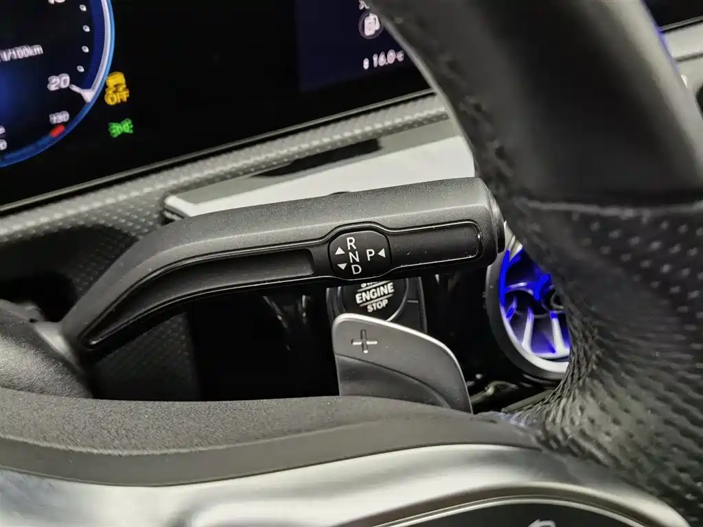Mercedes-Benz A-Class 2022 — фото 13