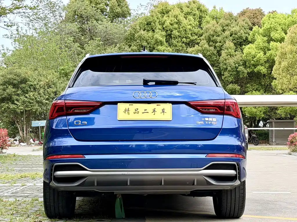 Audi Q3 2020 — фото 16