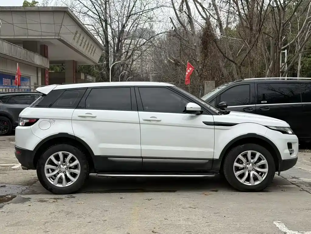 Land Rover Evoque 2015 — фото 5