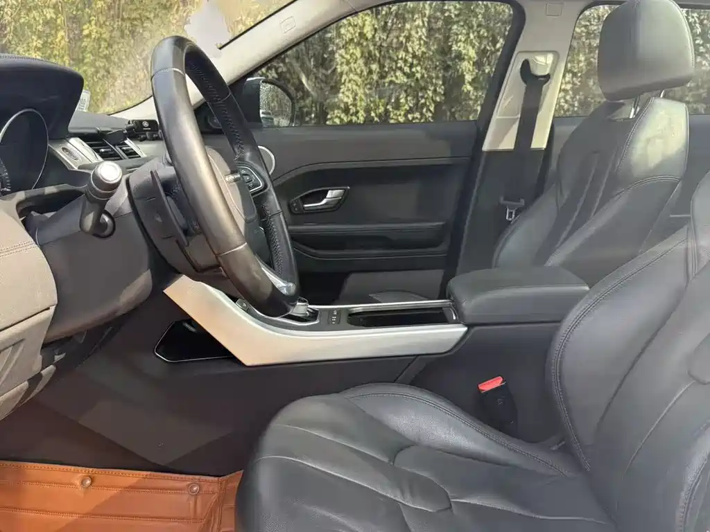 Land Rover Evoque 2015 — фото 7
