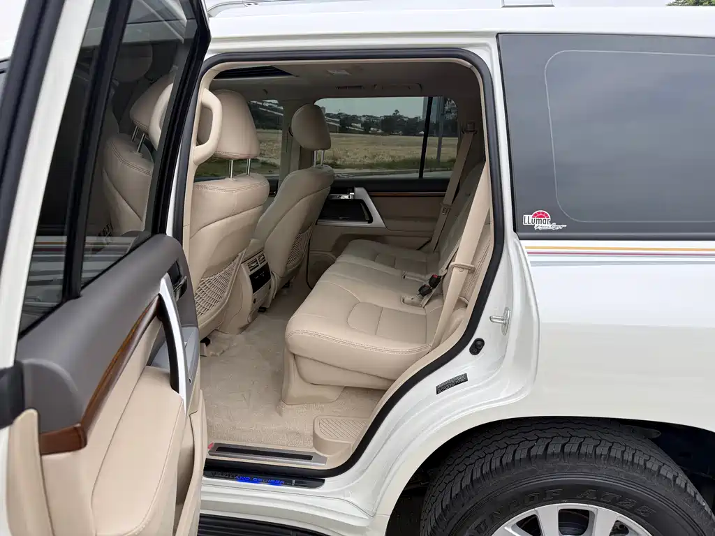 Toyota Land Cruiser 2018 — фото 15