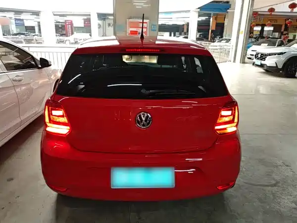 Volkswagen Polo 2016