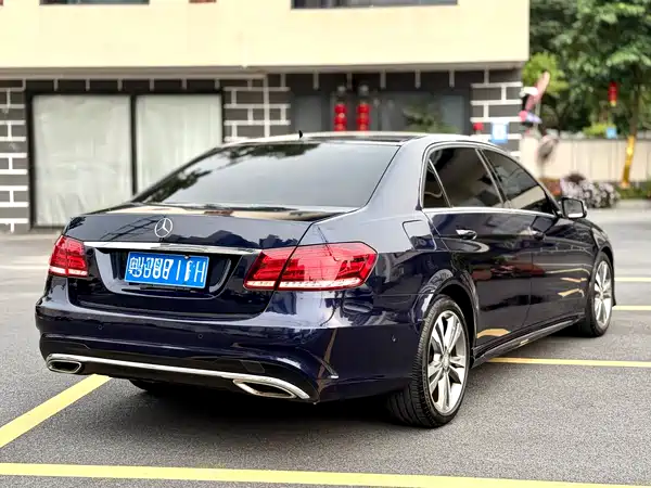 Mercedes-Benz E-Class 2015