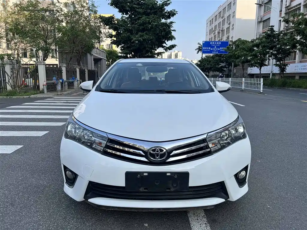 Toyota Corolla 2015 — фото 15