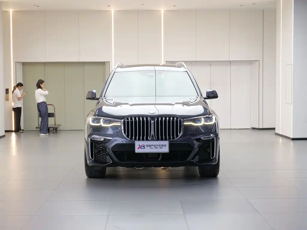 BMW X7 2021 — фото 2