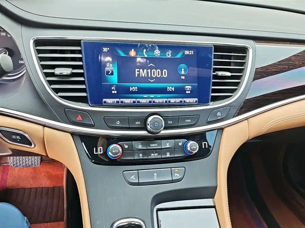 Buick LaCrosse 2019 — фото 13