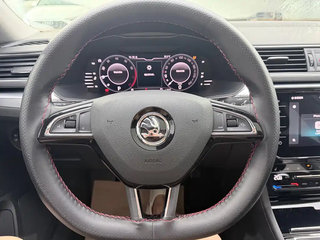 Skoda Speedy 2023 — фото 10