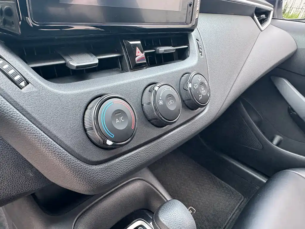 Toyota Corolla 2022 — фото 20