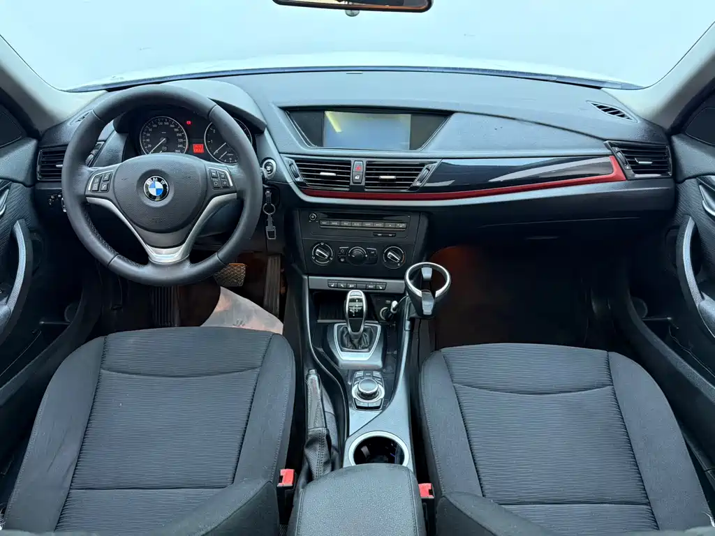 BMW X1 2015 — фото 5
