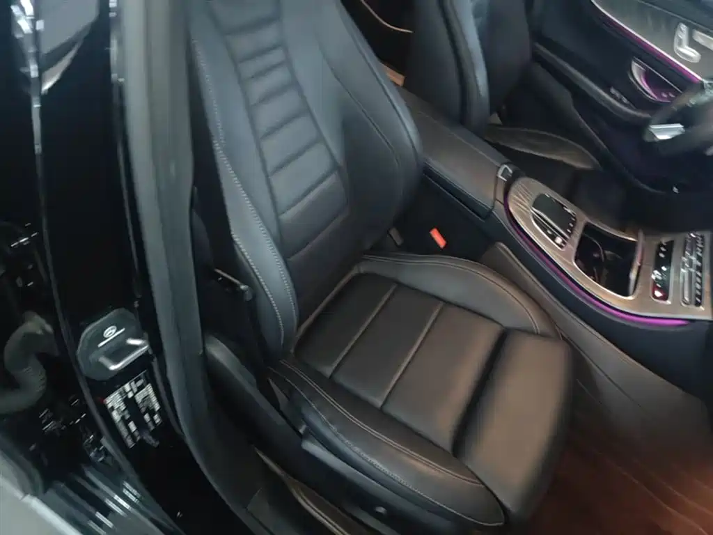 Mercedes-Benz E-Class 2022 — фото 25