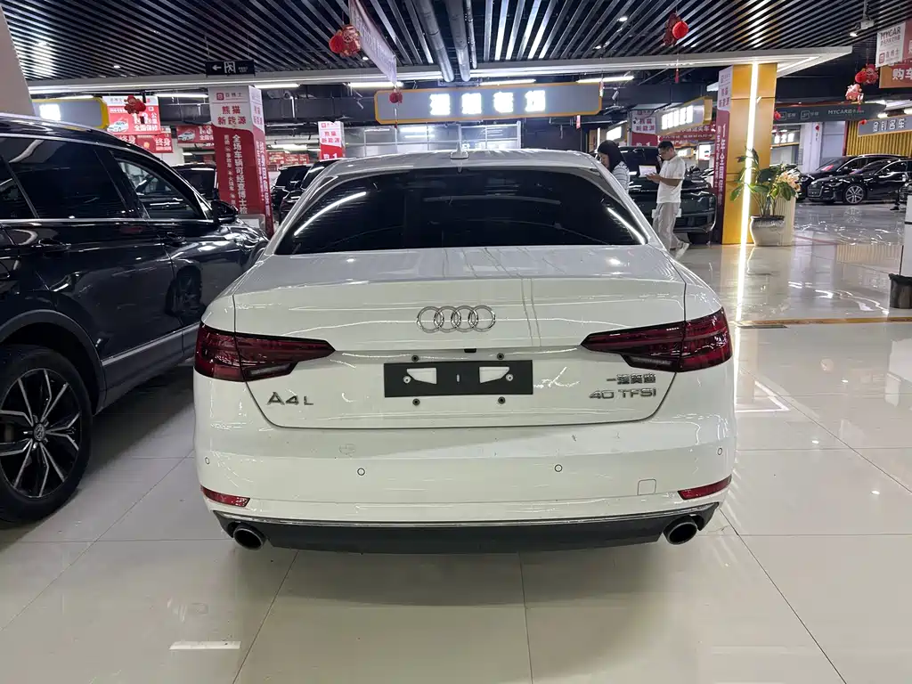Audi A4L 2018 — фото 10