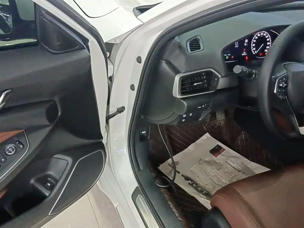 Honda Inspire 2022 — фото 16