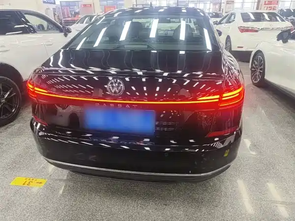 Volkswagen Passat 2025