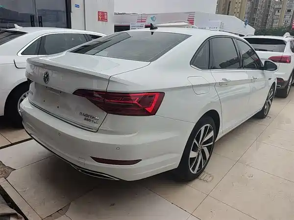 Volkswagen Sagitar 2021