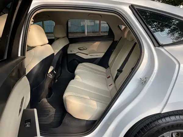BYD Qin L 2024