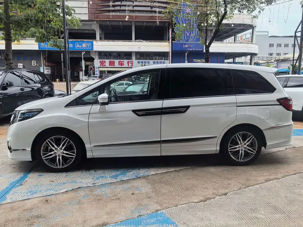 Honda Elysion 2020