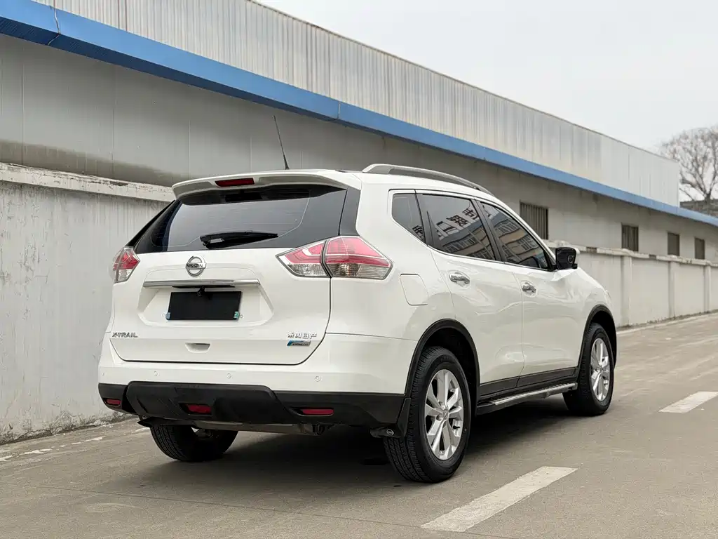 Nissan X-Trail 2016 — фото 9